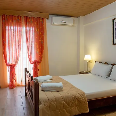 Nepheli And Apartament