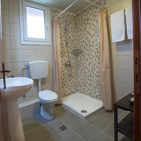 Apartament Nepheli And *