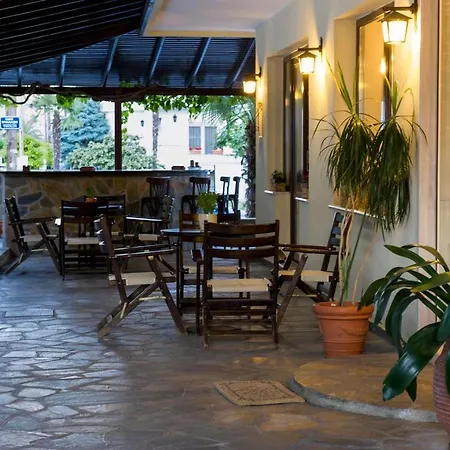 Nepheli And Apartament *