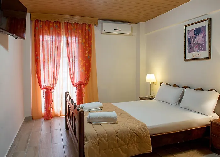 Nepheli And Apartament
