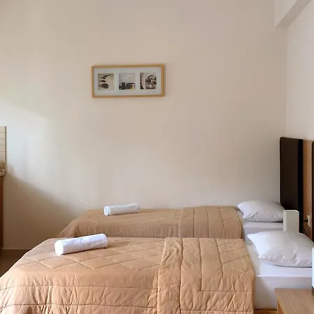 Apartament Nepheli And Paralía