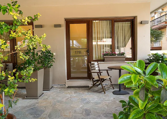 Nepheli And דירה *