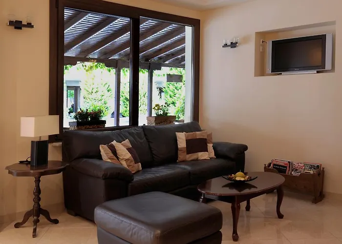 Nepheli And דירה Paralía