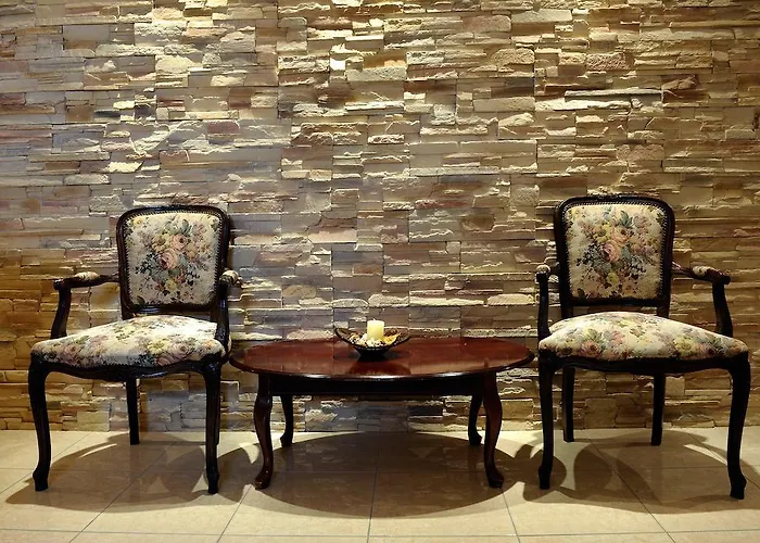 דירה Nepheli And